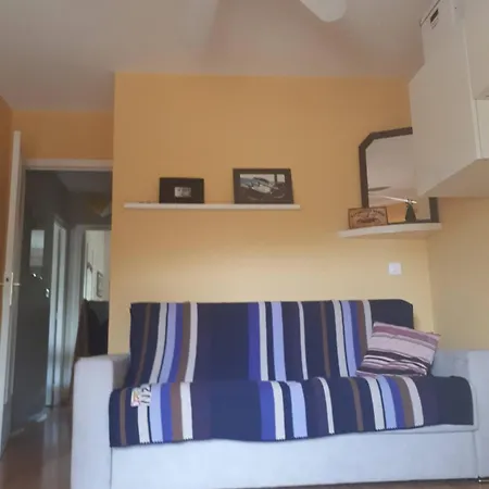 Apartmán Antibes, 85 M2, Ground Floor, Large Wood Terrace *
